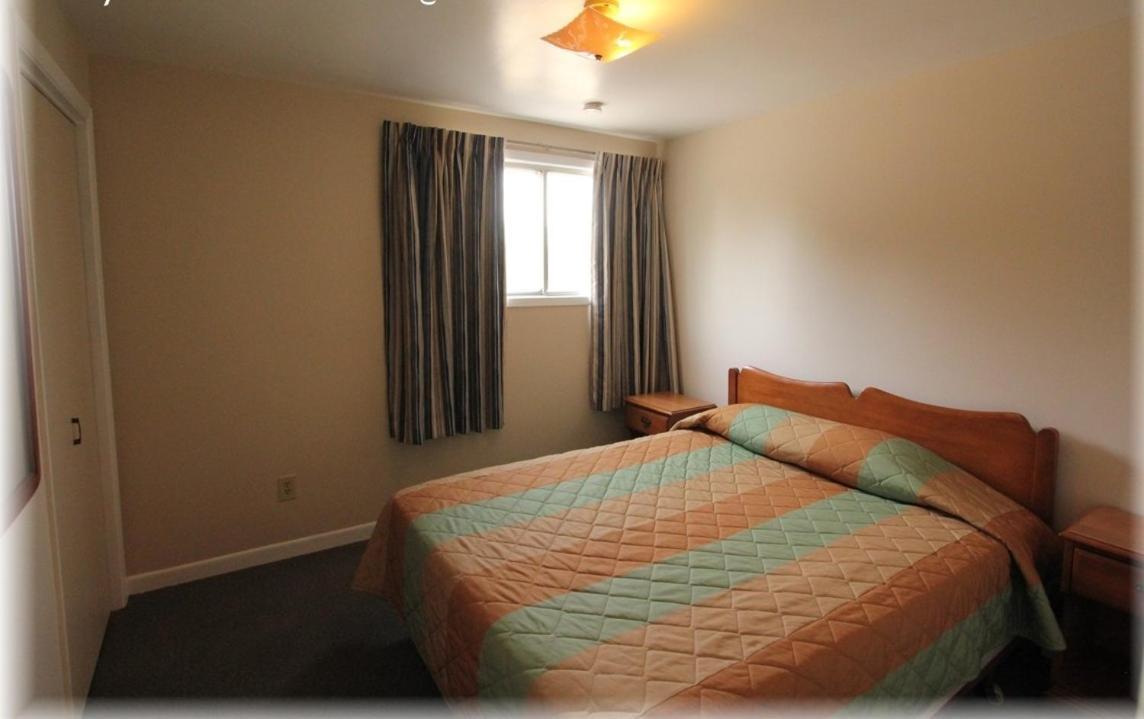 Lotus Motel Cobourg Zimmer foto